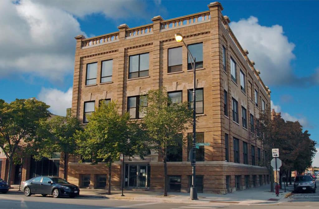 positive host ThePublishingHouse1 1024x673