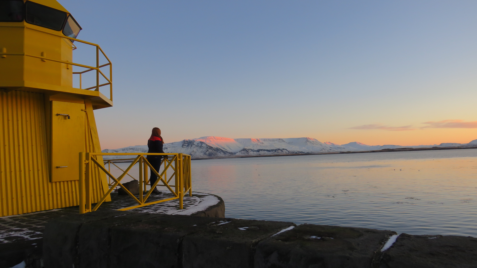 overlooking the bay at reykjavik harbour t20 W7PA6K
