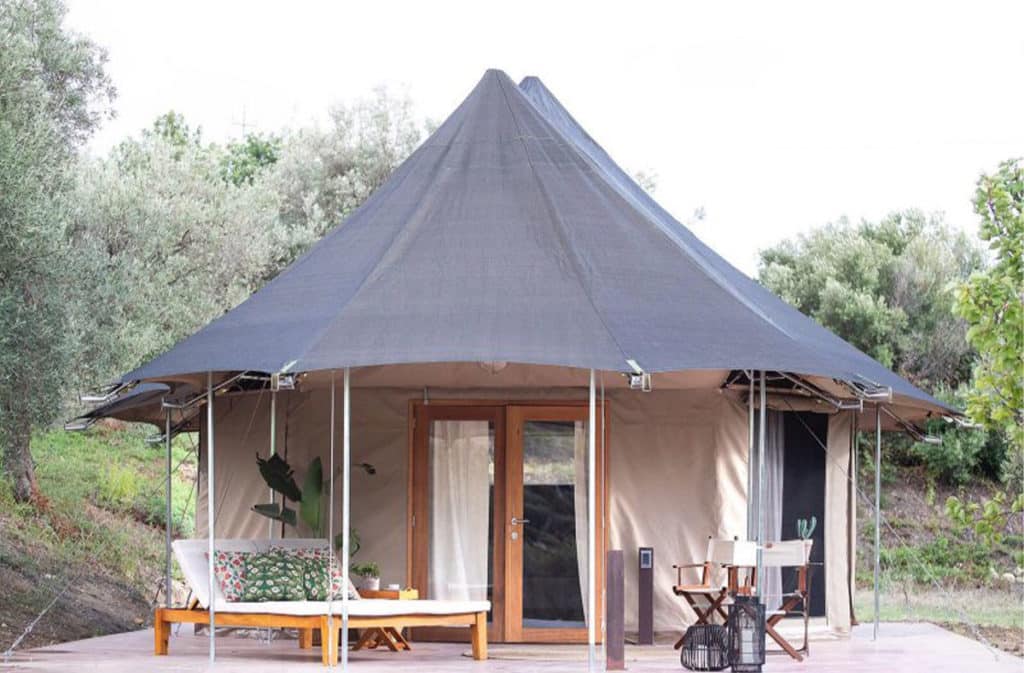 positive host lutaGlampingFarm 1 1024x673 1