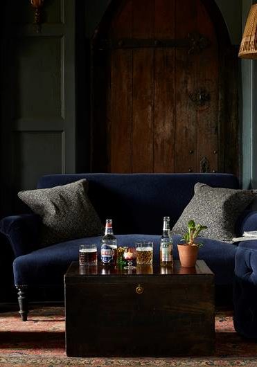 positive_travel_the_pig